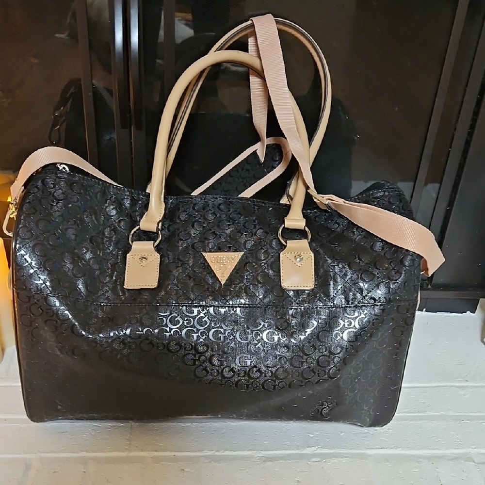 Guess Black and Tan Travel Bag